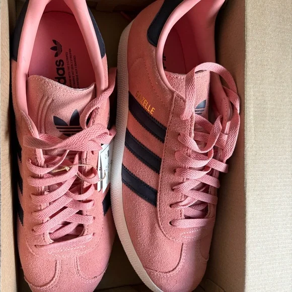 Adidas Gazelle Glow Pink Aurora Black Suede Sneakers NWT Men's 10/ Women's 11.5 - Picture 3 of 7